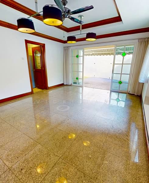 D11. Detached . Novena, Gentle drive, 5 Bedrooms, 2,900 sqft, Detached House For Sale, by Vicki Lam, 500090358 - PropertyGuru.com.sg