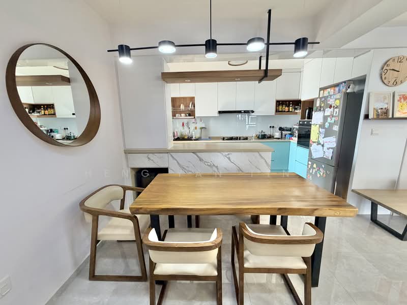 608C Tampines North Drive 1 HDB Flat For Sale at S$ 990,000 | PropertyGuru Singapore - Dining area and Kitchen