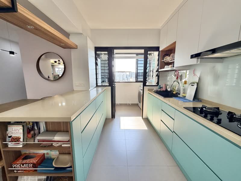 608C Tampines North Drive 1 HDB Flat For Sale at S$ 990,000 | PropertyGuru Singapore - Kitchen