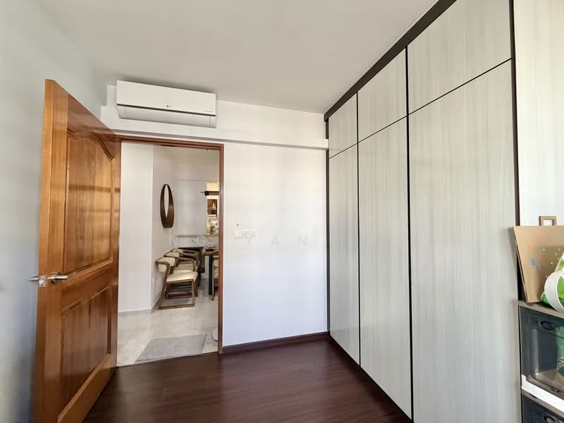 608C Tampines North Drive 1 HDB Flat For Sale at S$ 990,000 | PropertyGuru Singapore - Common Bedroom