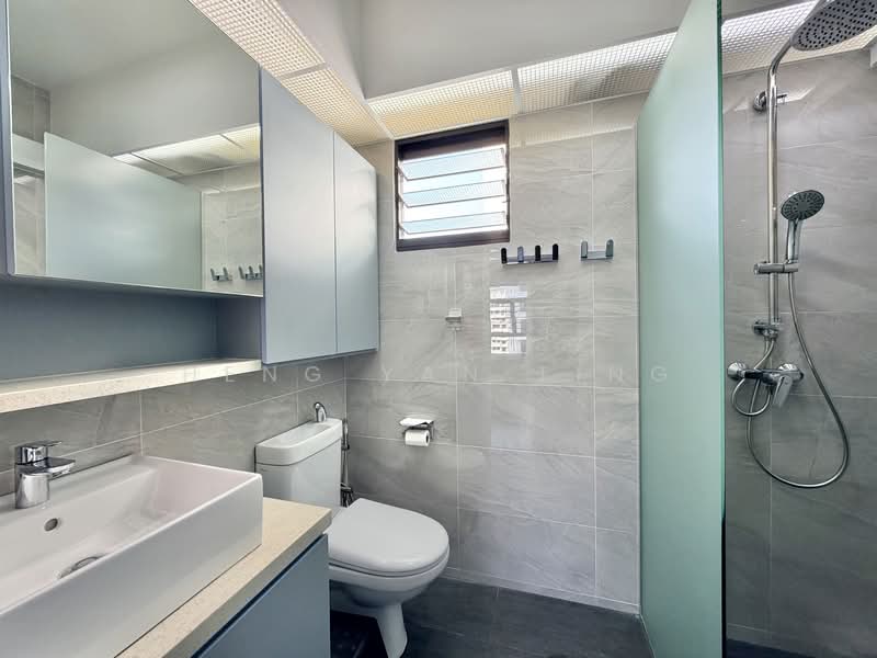 608C Tampines North Drive 1 HDB Flat For Sale at S$ 990,000 | PropertyGuru Singapore - Master Bathroom