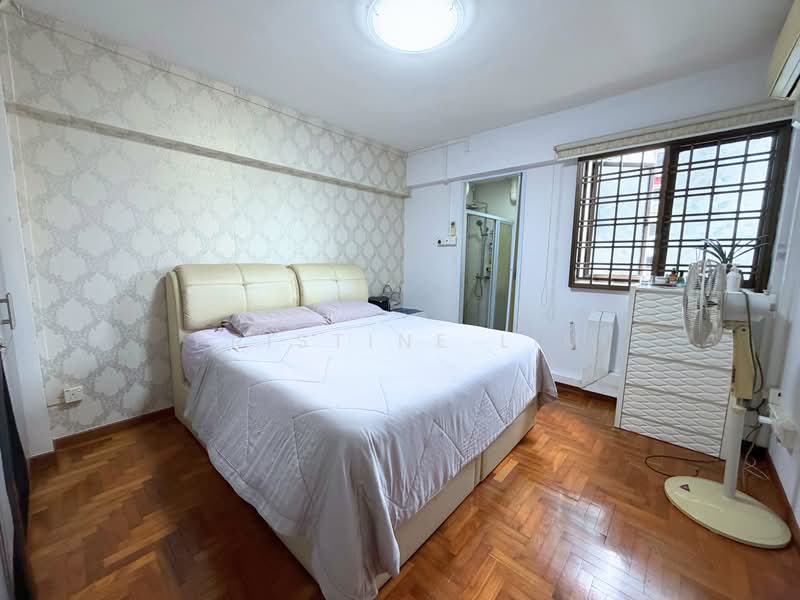 276 Yishun Street 22 HDB Flat For Sale at S$ 589,988 | PropertyGuru Singapore - Bedroom