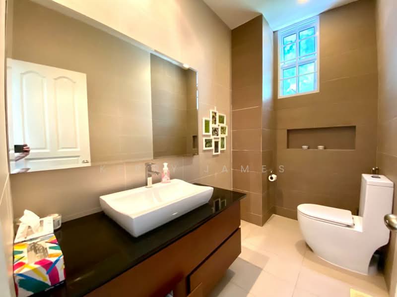 Jalan Tempua - near Botanic Gardens, Jalan Tempua, 6 Bedrooms, 4,800 sqft, Semi-Detached House For Rent, by Kerry James, 500090385 - Bathroom - PropertyGuru.com.sg