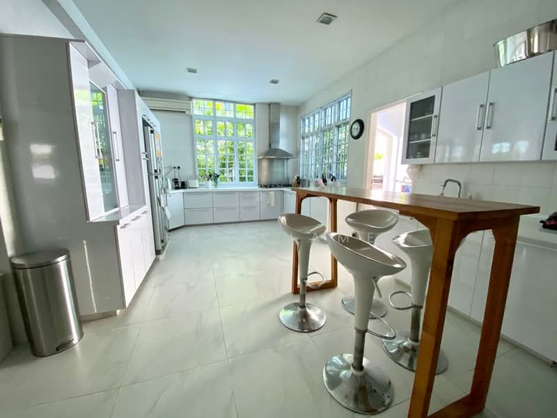 Jalan Tempua - near Botanic Gardens, Jalan Tempua, 6 Bedrooms, 4,800 sqft, Semi-Detached House For Rent, by Kerry James, 500090385 - Kitchen - PropertyGuru.com.sg