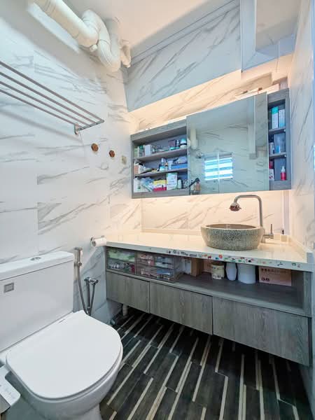 5A Marsiling Drive HDB Flat For Sale at S$ 588,000 | PropertyGuru Singapore - Bathroom