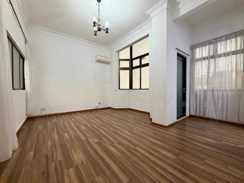 Platina Road Semi-Detached House For Sale at S$ 4,990,000 | PropertyGuru Singapore - Bedroom