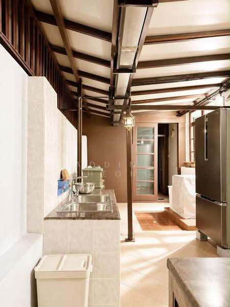 Freehold Detached House 5 mins to MRT, Lorong Mydin, Eunos / Geylang / Paya Lebar, 6 Bedrooms, 2,998 sqft, Detached House For Sale, by Addine Cheong, 500090403 - Kitchen - PropertyGuru.com.sg