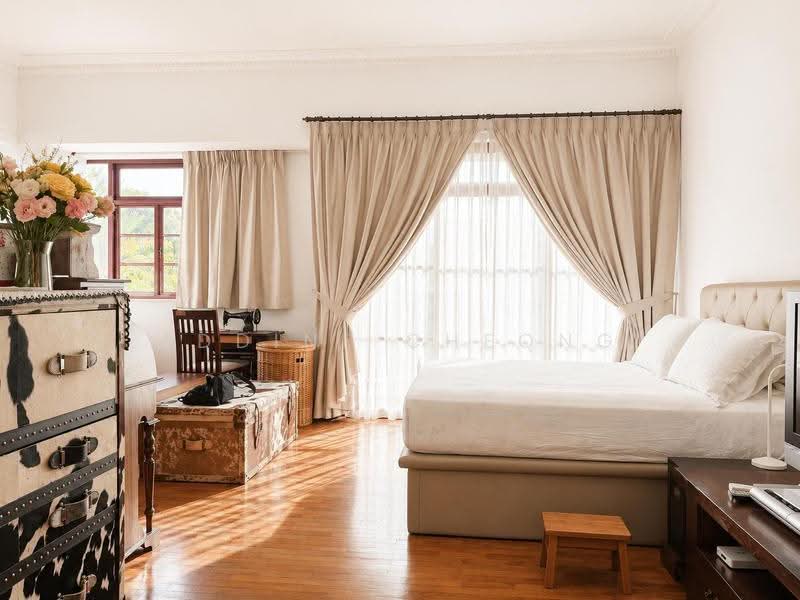 Freehold Detached House 5 mins to MRT, Lorong Mydin, Eunos / Geylang / Paya Lebar, 6 Bedrooms, 2,998 sqft, Detached House For Sale, by Addine Cheong, 500090403 - Bedroom - PropertyGuru.com.sg