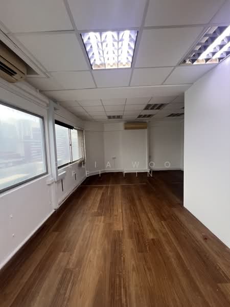 Textile Centre, 200 Jalan Sultan, 883 sqft, Office For Rent, by Delia Woo Pei Yin, 500090405 - Interior - CommercialGuru.com.sg