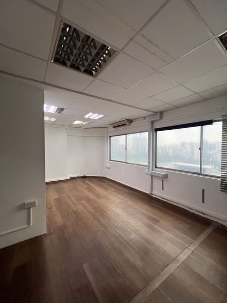 Textile Centre, 200 Jalan Sultan, 883 sqft, Office For Rent, by Delia Woo Pei Yin, 500090405 - Interior - CommercialGuru.com.sg