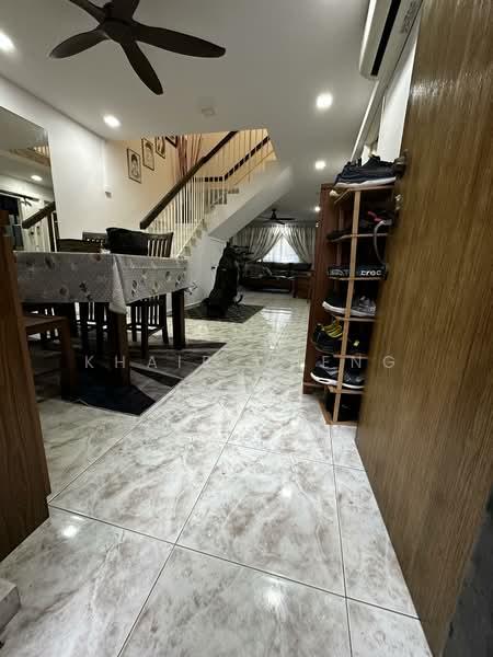 235 Choa Chu Kang Central HDB Flat For Sale at S$ 880,000 | PropertyGuru Singapore - Interior