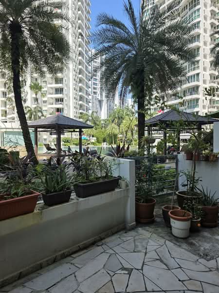 Cote D'Azur Condominium For Sale at S$ 2,860,000 | PropertyGuru Singapore - Exterior