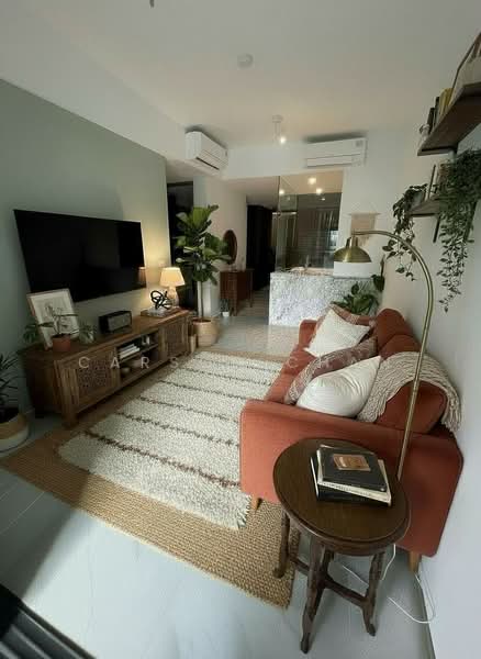 Tembusu Grand, 96 Jalan Tembusu, 2 Bedrooms, 743 sqft, Condominium For Sale, by Carson Chan, 500090444 - Living Room - PropertyGuru.com.sg