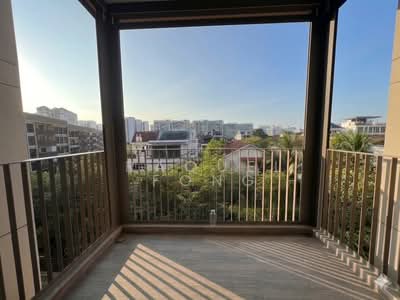 For Sale - The Watergardens at Canberra