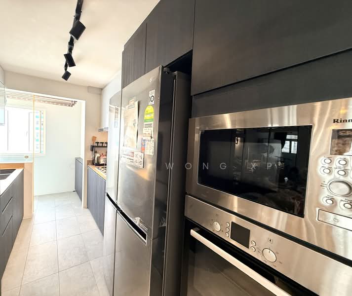 26 Bendemeer Road HDB Flat For Sale at S$ 558,000 | PropertyGuru Singapore - Kitchen