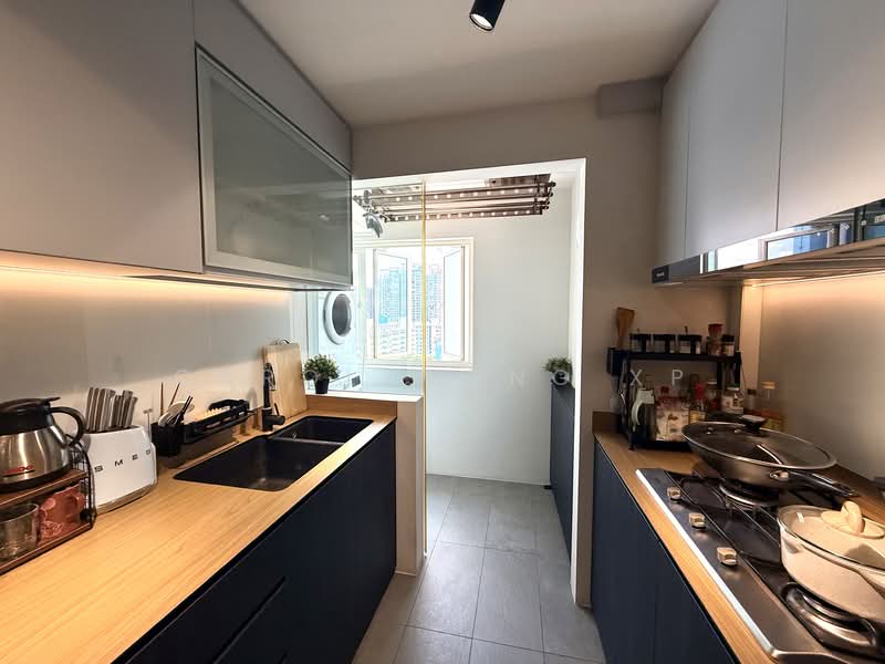 26 Bendemeer Road HDB Flat For Sale at S$ 558,000 | PropertyGuru Singapore - Kitchen