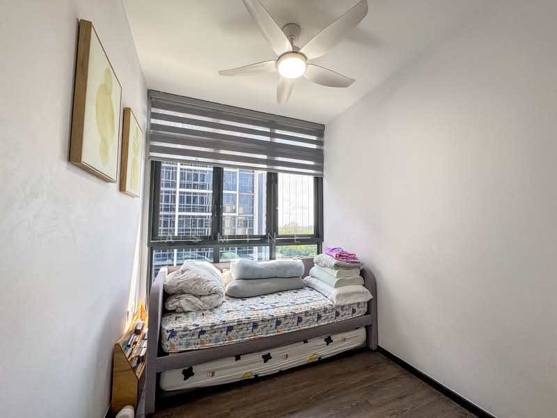 Symphony Suites Condominium For Sale at S$ 1,480,000 | PropertyGuru Singapore - Bedroom