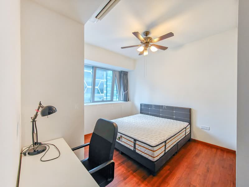 V on Shenton Condominium For Sale at S$ 2,100,000 | PropertyGuru Singapore - Master Bedroom