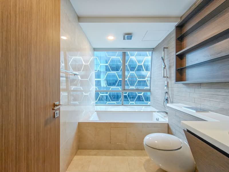 V on Shenton Condominium For Sale at S$ 2,100,000 | PropertyGuru Singapore - Master Bathroom