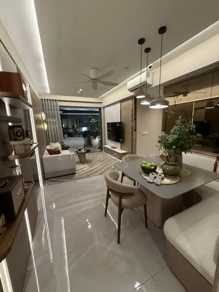 PARKTOWN Residence Condominium For Sale at S$ 2,542,000 | PropertyGuru Singapore - Living Room