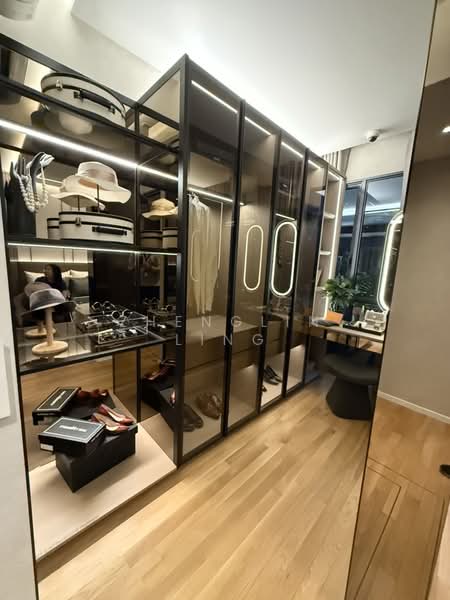 PARKTOWN Residence Condominium For Sale at S$ 2,542,000 | PropertyGuru Singapore - Interior