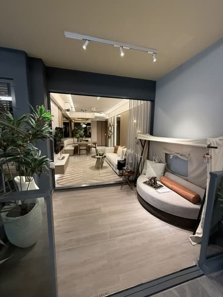 PARKTOWN Residence Condominium For Sale at S$ 2,542,000 | PropertyGuru Singapore - Living Room