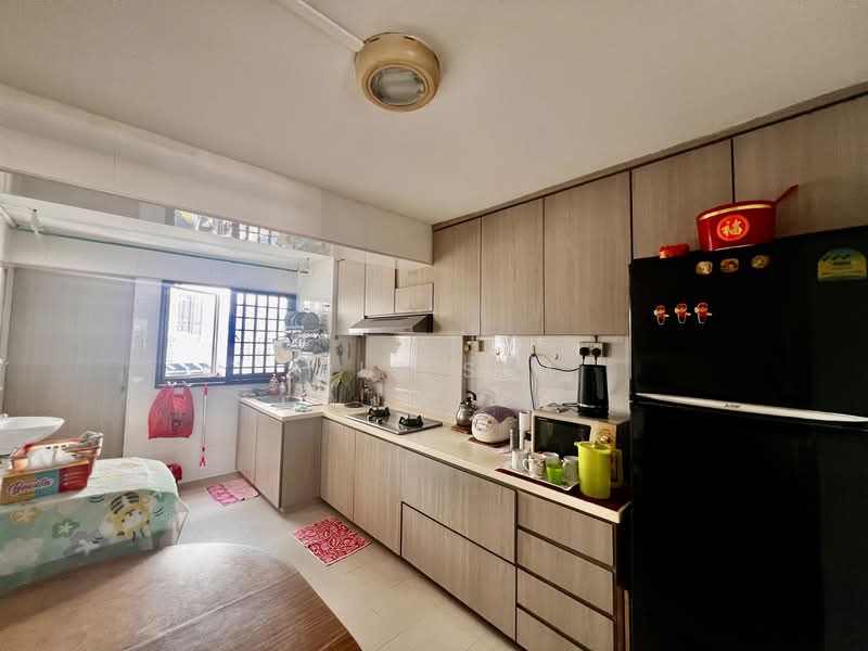 98 Whampoa Drive HDB Flat For Sale at S$ 410,000 | PropertyGuru Singapore - Kitchen
