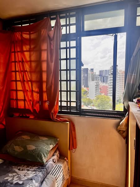 98 Whampoa Drive HDB Flat For Sale at S$ 410,000 | PropertyGuru Singapore - Bedroom