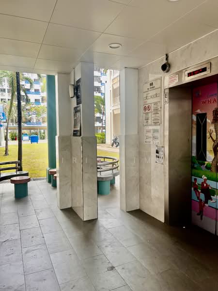 98 Whampoa Drive HDB Flat For Sale at S$ 410,000 | PropertyGuru Singapore - Corridor