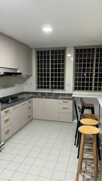 Ritz Mansions, 346 Balestier Road, 3 Bedrooms, 1,000 sqft, Apartment For Rent, by Carrie Leow, 500090542 - Kitchen - PropertyGuru.com.sg
