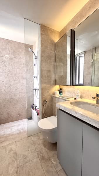 Riversails, 18 Upper Serangoon Crescent, 3 Bedrooms, 1,066 sqft, Condominium For Rent, by Joyce M Wong, 500090548 - Bathroom - PropertyGuru.com.sg