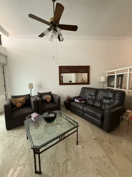 Lorong Gambir, Lorong Gambir, Room Rental, 180 sqft, Terraced House For Rent, by Valerie Jin, 500090562 - Living Room - PropertyGuru.com.sg