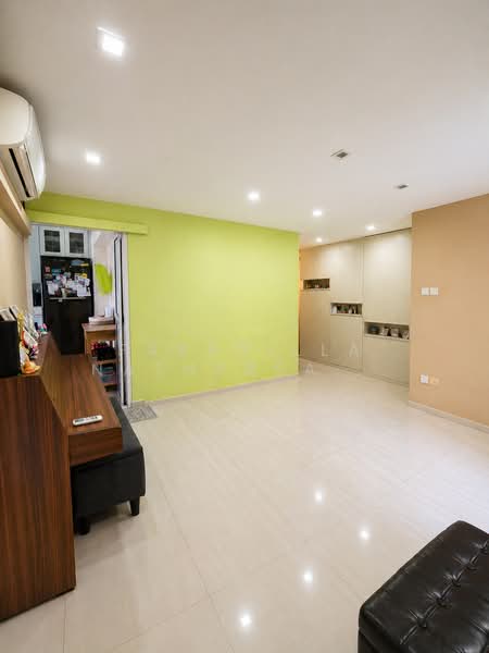 88 Telok Blangah Heights, 88 Telok Blangah Heights, 5 Bedrooms, 1,216 sqft, HDB Flat For Sale, by Faradilla Natharsah Maricar, 500090564 - Living Room - PropertyGuru.com.sg