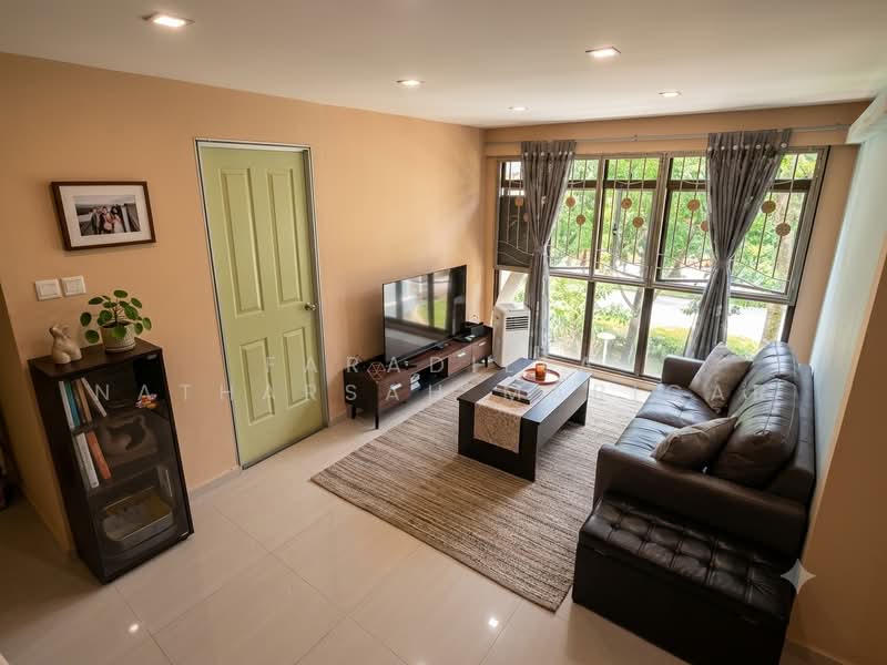 88 Telok Blangah Heights, 88 Telok Blangah Heights, 4 Bedrooms, 1,216 sqft, HDB Flat For Sale, by Faradilla Natharsah Maricar, 500090564 - Living Room - PropertyGuru.com.sg