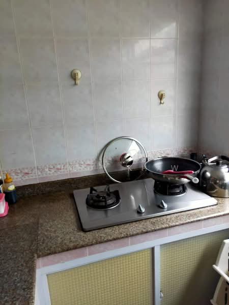 1 Lorong Lew Lian, 1 Lorong Lew Lian, 2 Bedrooms, 689 sqft, HDB Flat For Rent, by Juddy Khaw, 500090569 - Kitchen - PropertyGuru.com.sg