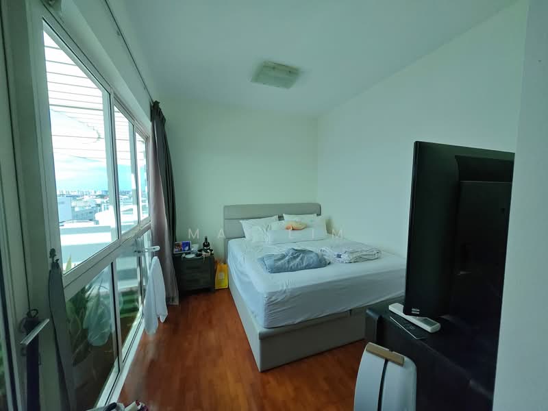 Sunglade, 9 Serangoon Avenue 2, 4 Bedrooms, 1,776 sqft, Condominium For Rent, by May Lim, 500090572 - PropertyGuru.com.sg