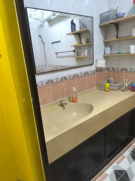 602 Jurong West Street 62, 602 Jurong West Street 62, Boon Lay / Jurong / Tuas, Room Rental, 120 sqft, HDB Flat For Rent, by Brandon Tan, 500090574 - Bathroom - PropertyGuru.com.sg