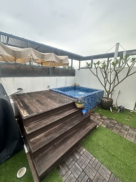 Suites 28, 28 Lorong 30 Geylang, 1 Bedroom, 930 sqft, Apartment For Rent, by Er Kang Lin, 500090575 - Exterior - PropertyGuru.com.sg