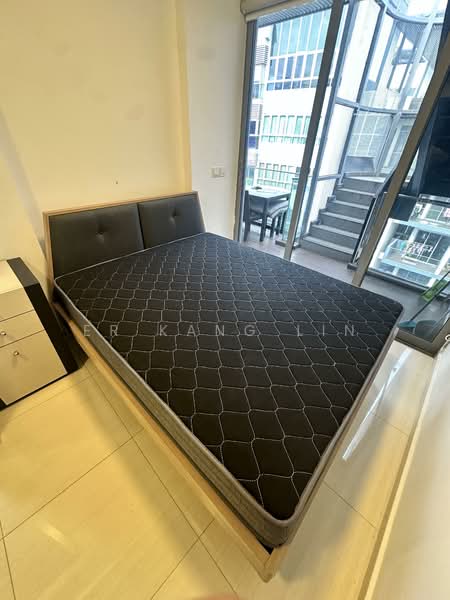Suites 28, 28 Lorong 30 Geylang, 1 Bedroom, 930 sqft, Apartment For Rent, by Er Kang Lin, 500090575 - Bedroom - PropertyGuru.com.sg