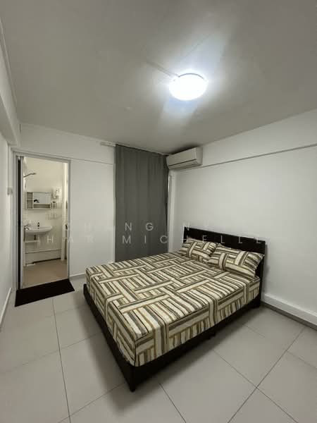 224 Yishun Street 21 HDB Flat For Sale at S$ 420,000 | PropertyGuru Singapore - Bedroom