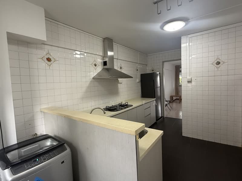 501 Hougang Avenue 8 HDB Flat For Sale at S$ 480,000 | PropertyGuru Singapore - Kitchen