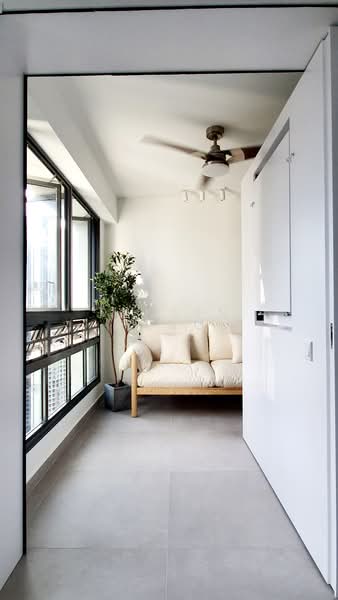 96 Dawson Road, 96 Dawson Road, 2 Bedrooms, 678 sqft, HDB Flat For Rent, by Jansen Feng, 500090589 - Balcony - PropertyGuru.com.sg