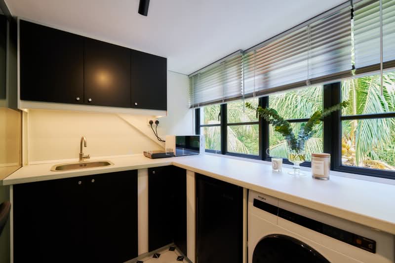 Newly Renovated! Super location in Tiong Bahru, Moh Guan, Studio, 300 sqft, Walk-up Apartment For Rent, by Janelle Ho, 500090595 - Kitchen - PropertyGuru.com.sg