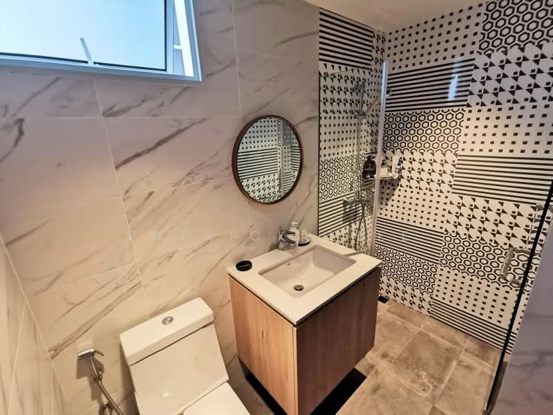 Alessandrea Apartment For Sale at S$ 2,330,000 | PropertyGuru Singapore - Bathroom