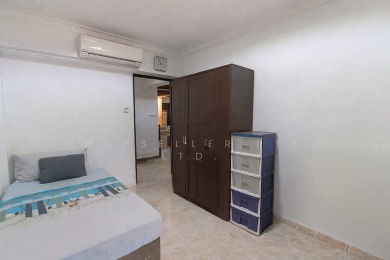183A Rivervale Crescent HDB Flat For Sale at S$ 600,000 | PropertyGuru Singapore - Bedroom