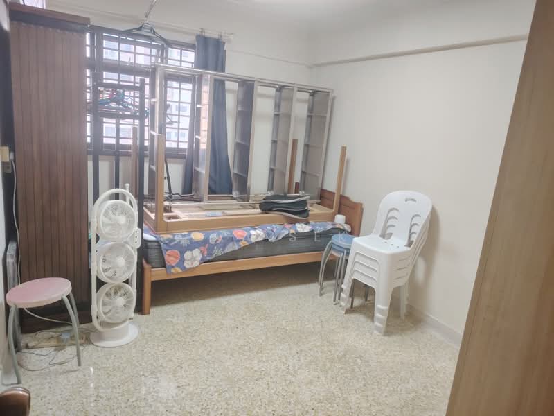 131 Ang Mo Kio Avenue 3 HDB Flat For Sale at S$ 680,000 | PropertyGuru Singapore - Bedroom