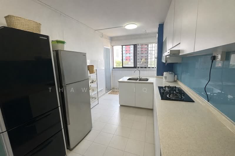395 Yishun Ring Road HDB Flat For Sale at S$ 525,000 | PropertyGuru Singapore - Kitchen