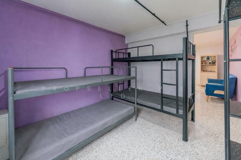 15 Hougang Avenue 3 HDB Flat For Sale at S$ 440,000 | PropertyGuru Singapore - Bedroom