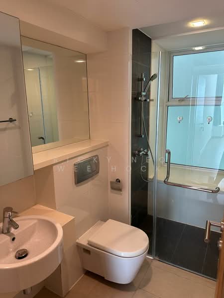 Parc Emily, 5 Mount Emily Road, 3 Bedrooms, 1,206 sqft, Condominium For Rent, by Ricky Neo Wee Hock, 500090650 - Bathroom - PropertyGuru.com.sg
