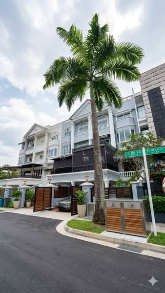 Beautiful 3.5 Storey European Designed House off Bukit Timah Road Terraced House For Sale at S$ 5,600,000 | PropertyGuru Singapore - Exterior